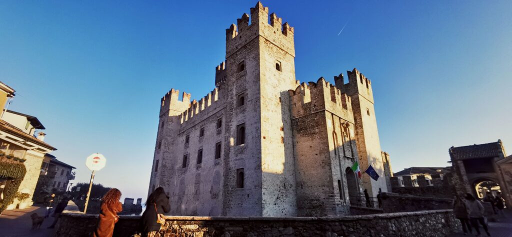 castillo sirmione lago de garda