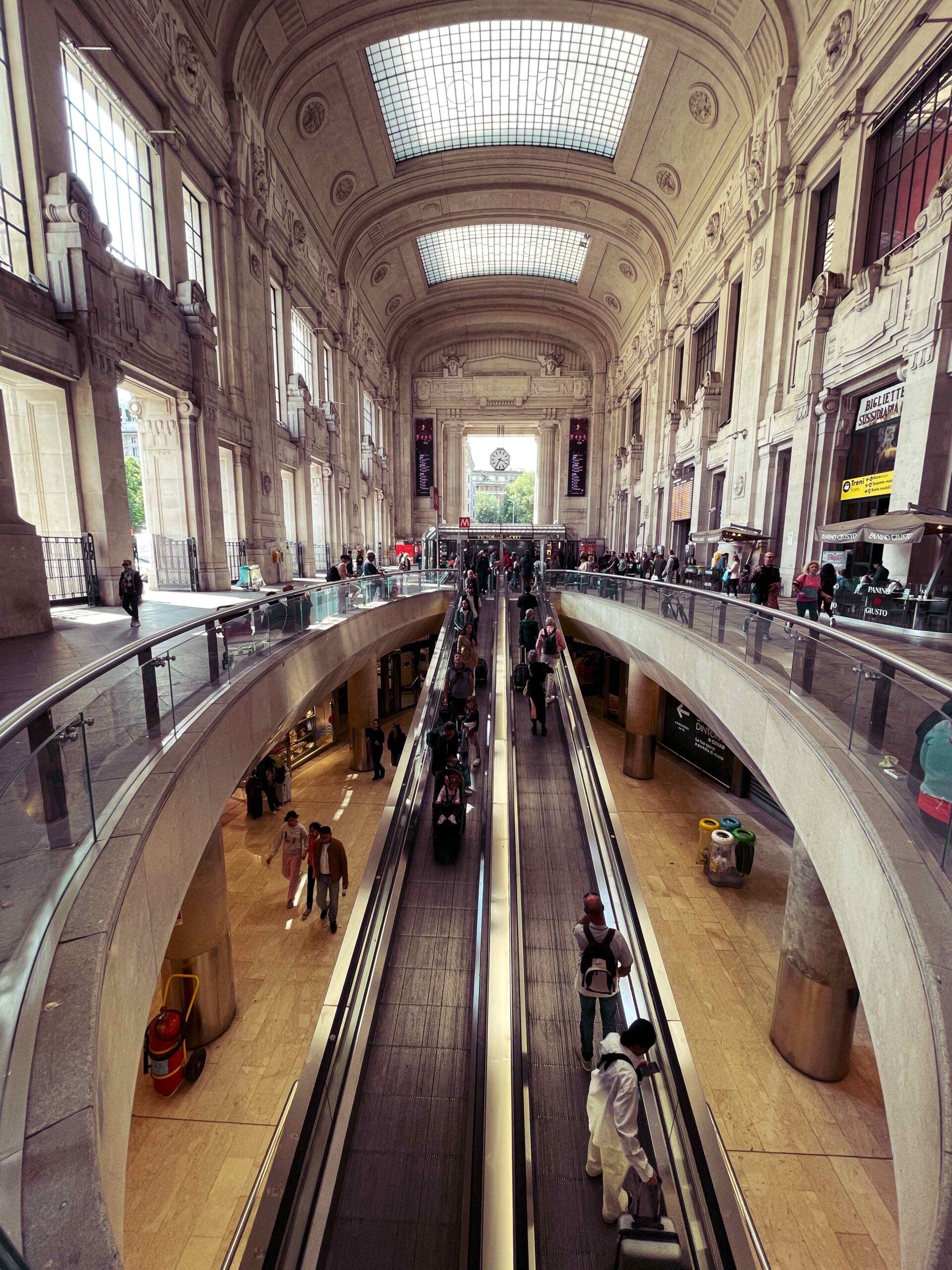 La Estación Central de Milán historia y tesoros de una terminal