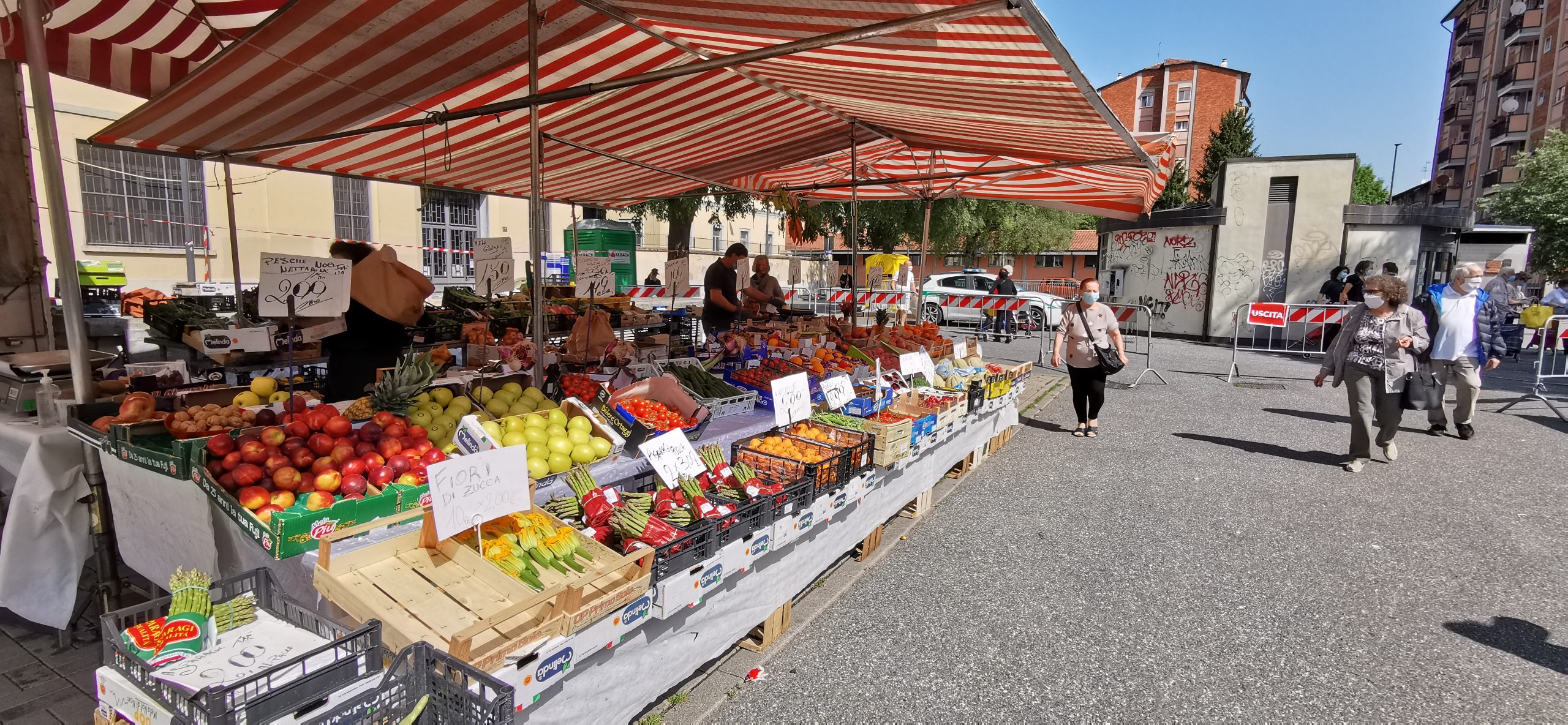 Italia vuelve a la vida: crónica de mi barrio en fotos