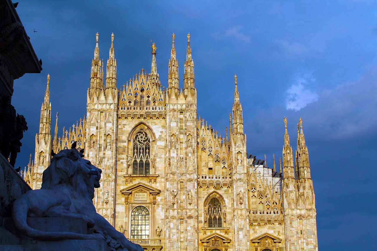 ¿Cómo es por dentro el Duomo de Milán? Tour virtual en 360 grados