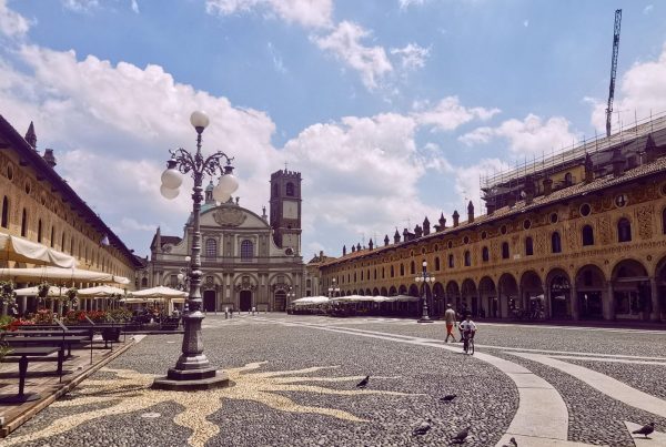 Plaza de Vigevano