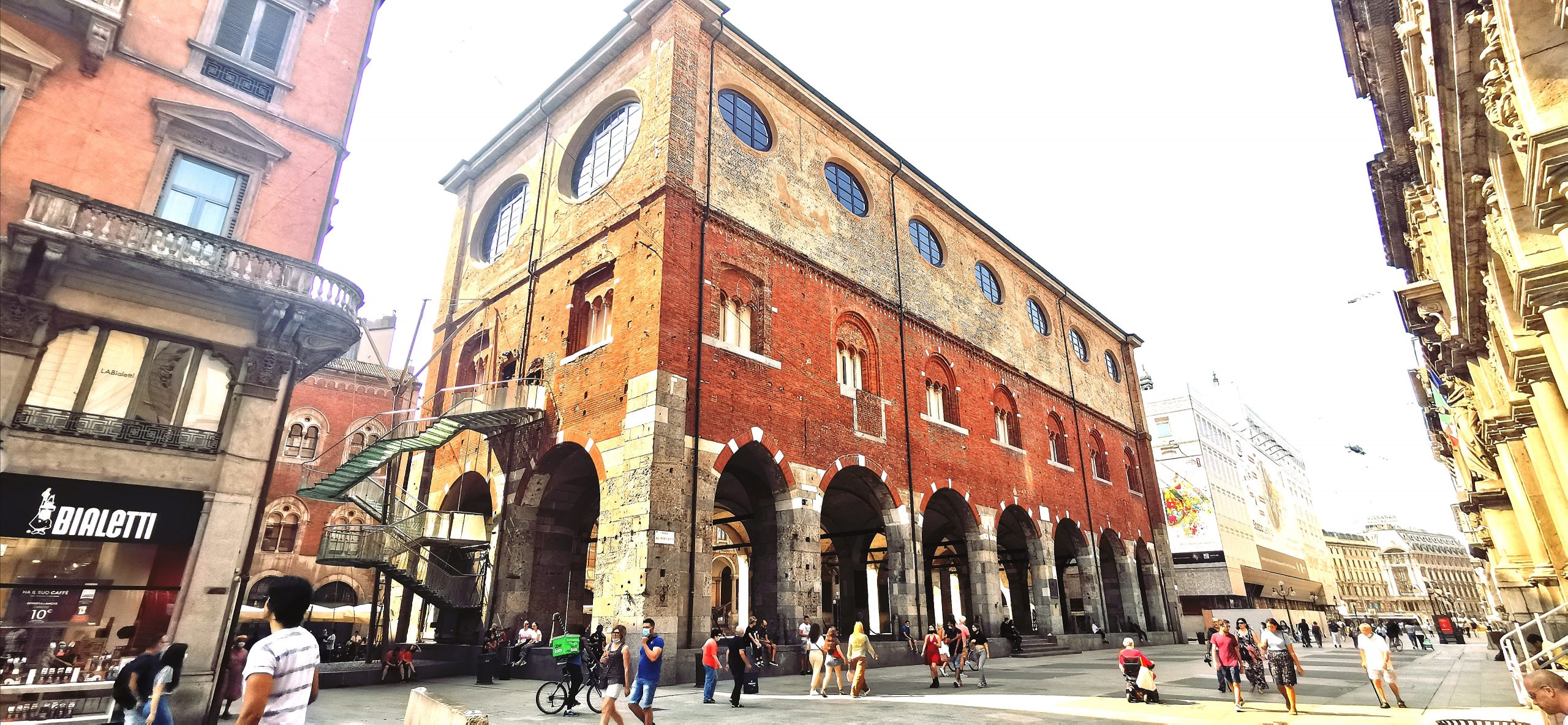 Historias, secretos y leyendas de Piazza dei Mercanti